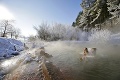 Nový Čas zistil, ako ľudia znášajú studené počasie: Mrazy si užívame na ľade aj v sude!