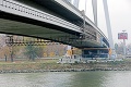 Pod asfaltom na Moste SNP v Bratislave čakalo nemilé prekvapenie: Keby o tom vedeli chodci, nevkročili by tam!