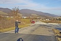 Najčudnejšia oprava cesty v dejinách Slovenska: Uvidíte posledných 200 metrov, viac vám nebude treba!
