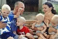 S rodinou Kemeňovcov sa život nemazná: Narodili sa im choré dvojičky, reakcia psychiatričky ich odrovnala!