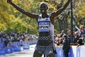 Bývalý najrýchlejší maratónec si zavaril: Stopka kvôli falšovaniu dôkazov