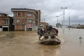Prudké lejaky spôsobili silné záplavy v Iráne: O život prišlo najmenej 18 ľudí
