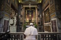 Modlitby za skončenie pandémie: Pápež napriek karanténe navštívil dva rímske kostoly