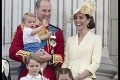 Princ Louis oslavuje 3. narodeniny: Mama Kate zachytila na fotke dôležitý okamih