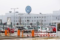 Volkswagen predlžuje odstávku vo všetkých slovenských závodoch: Klesá dopyt po vozidlách