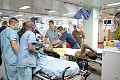 Námorníctvo Spojených štátov pomáha v novom ohnisku nákazy: Plávajúca nemocnica mieri do New Yorku