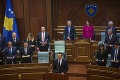 Padli po 50 dňoch pri moci: Kosovská vláda neprežila hlasovanie o nedôvere