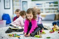 Uvoľňujú opatrenia: Nórsko znovu otvára materské školy, Nemecko niektoré obchody