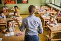 Sme na tom najhoršie zo všetkých krajín: Na Slovensku sa cíti docenených len 5% učiteľov