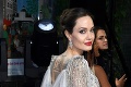 Angelina Jolie v novej relácii pre tínedžerov: Pred kamerou ju však nečakajte