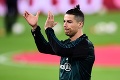 Ronaldo si jubileum nenechal pokaziť: Zabával sa pred prázdnymi tribúnami