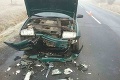 Hromadná nehoda v Lučenci: Po zrážke šiestich áut uzavreli cestu, hlásia zranených