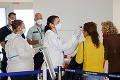 Na letiskách zavádzajú prísnejšie opatrenia v boji s koronavírusom: Ak teplomer ukáže nad 38 °C, do mesta nevojdete
