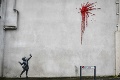 Vandali zničili Banksyho obraz: TAKTO dopadlo jeho valentínske dielo