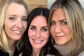 Ženské hviezdy Priateľov po rokoch na spoločnej fotke: Pohľad na Phoebe vás zaskočí