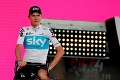 Drsný štart na Giro d´Italia: Chris Froome spadol, ošetriť ho museli lekári