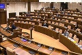 Cirkus Parlament: 9 dní do volieb, poslanci blokujú schôdzu