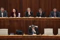 Sledujte, čo sa dialo v parlamente: Nezaradení poslanci chcú, aby o schôdzi rozhodol Ústavný súd