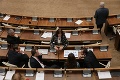 Sledujte, čo sa dialo v parlamente: Nezaradení poslanci chcú, aby o schôdzi rozhodol Ústavný súd