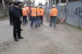 Razia na stavbe v Nitre: Pre 16 robotníkov z Gruzínska sa fuška na Slovensku skončila