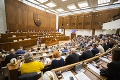 Andrej Danko vykázal z rokovacej sály poslancov, ktorí blokovali schôdzu