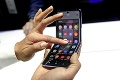 Samsung predstavil prevratný smartfón: Nové véčko s ohybným displejom