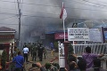 Vzbura v preplnenej base: Väzni budovu podpálili, zasahovali stovky policajtov