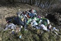 Len čo vyčistili vodnú nádrž dobrovoľníci, prišlo ďalšie sklamanie: Otrasná vizitka Slovákov na brehu Ružína