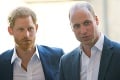 Fanúšikovia britských princov vo vytržení: Zásadná zmena vo vzťahu Williama a Harryho