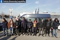Policajti zastavili v Košiciach dodávku: Tiesnilo sa v nej 9 migrantov