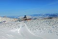 Extrémne málo snehu v Tatrách: V Lomnickom sedle odštartovali lyžovačku až tento víkend