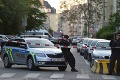 Muž v Prahe žiadal od policajtov, aby ho zastrelili: Odmietli, namieril na seba zbraň