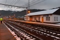 Nešťastie na strednom Slovensku: Na železničnom priecestí zrazil vlak cyklistu