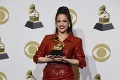 Hudobné ceny Grammy sú rozdané: Tínedžerská speváčka vyhrala vo všetkých štyroch hlavných kategóriách