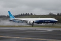Boeing predstavil rekordný stroj: TAKTO vyzerá najväčšie dvojmotorové lietadlo sveta