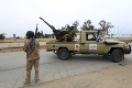 Stretnutie sa skončilo fiaskom: Líbyjský generál Haftar odmietol Macronovu žiadosť o prímerie