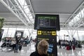 Smrtiaci čínsky vírus zabil už 18 ľudí: Zaviedlo bratislavské letisko nové opatrenia?
