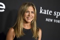 Jennifer Aniston bojuje proti korone nahotou: Ikonický akt ide do charitatívnej aukcie