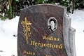 Senzusáci si uctili výročie smrti Dušana Hergotta († 46): Prečo jeho družka s dcérou neprišli?!