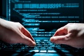 USA sa stali terčom ďalších kybernetických útokov: Vyhlásili stav ohrozenia