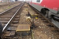 Tragická nehoda v Košiciach: Po zrážke s vlakom zomrela žena, rušňovodič bol bezmocný