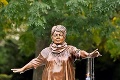 Radikálny krok s kontroverznou sochou Věry Špinarovej († 65): Ide do aukcie