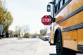 Tragická zrážka školského autobusu a vlaku: V Texase zomrel len 13-ročný chlapec
