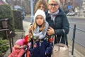 Prvá návšteva mamy u dcérky v krízovom centre: Alexii odniesla korčule aj obed