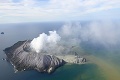 Nový Zéland po erupcii sopky: Polícia vyzdvihla z ostrova White Island šesť tiel