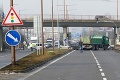 Autodopravcovia zablokovali dopravu po Slovensku: Niektorým miestam sa radšej vyhnite