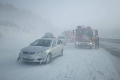 Hromadná dopravná nehoda na diaľnici D1 pred Popradom: Zrazilo sa 17 osobných áut, 2 dodávky a autobus