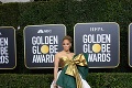 Udeľovaniu cien Zlatý glóbus dominovali farby a podivné tvary: Za čo sa to prezliekla Jennifer Lopez?!