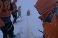 Autentické zábery: Horskí záchranári ratovali snoubordistu, ktorý spadol do Lukového kotla