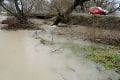 Hladiny riek na východe nebezpečne stúpajú: V niekoľkých obciach vyhlásili 3. stupeň povodňovej aktivity